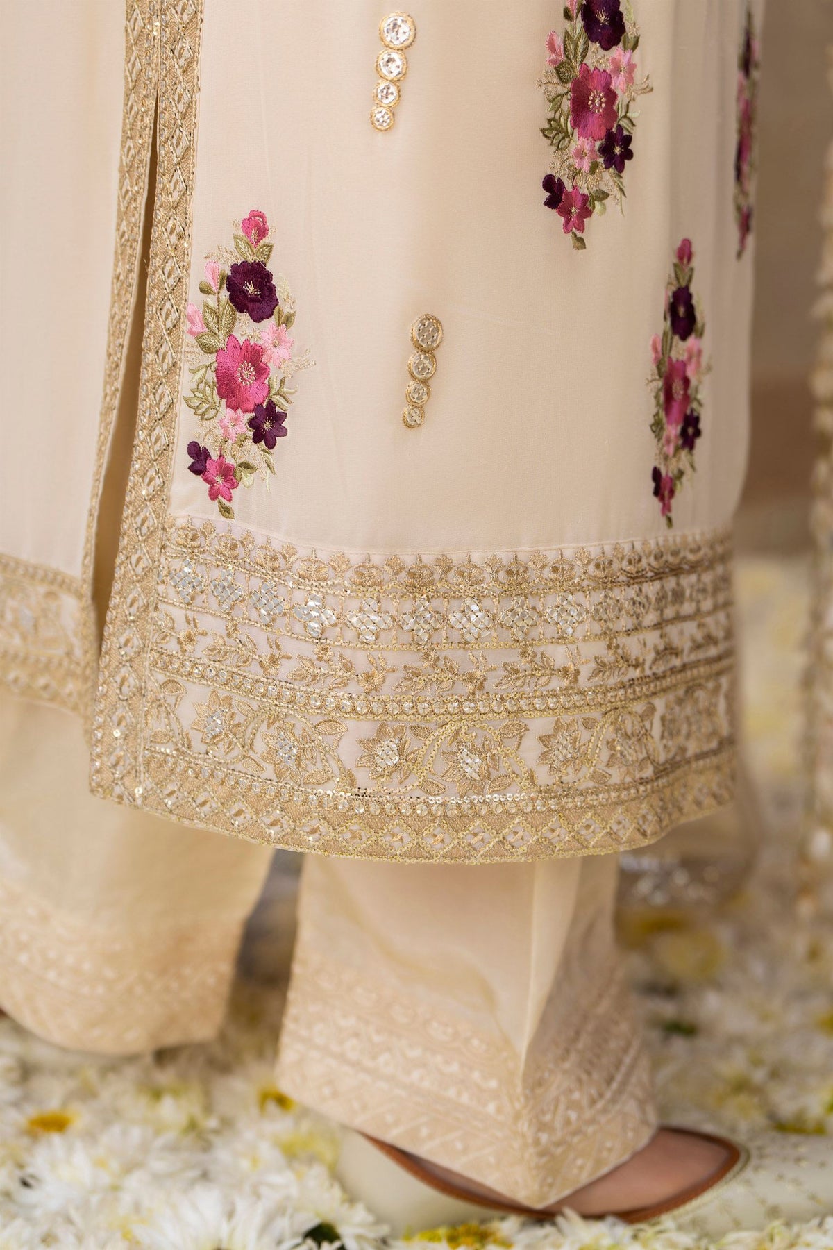 Karma Hayat - F-496 Warm Ivory