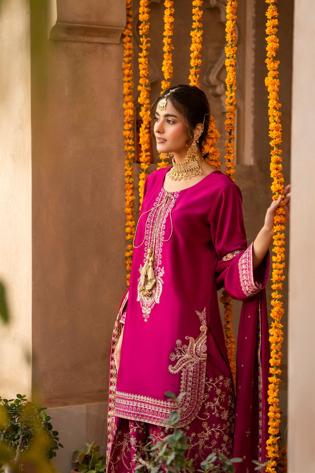 Karma Hayat - F-493 Hot Rose