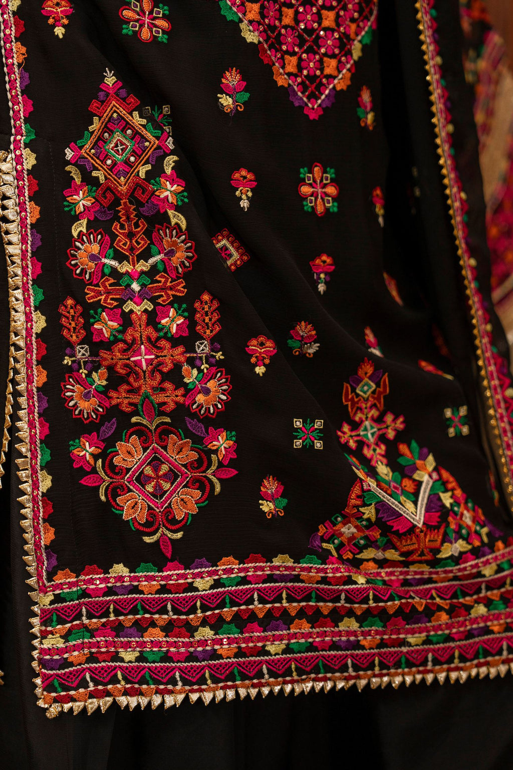 Karma Hayat - F-492 Pitch Black