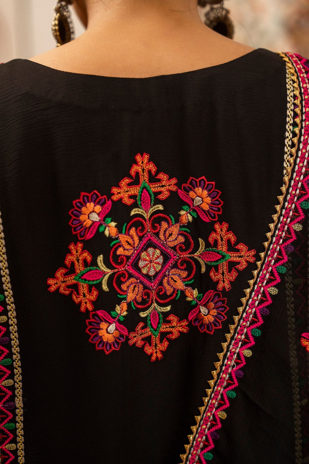 Karma Hayat - F-492 Pitch Black