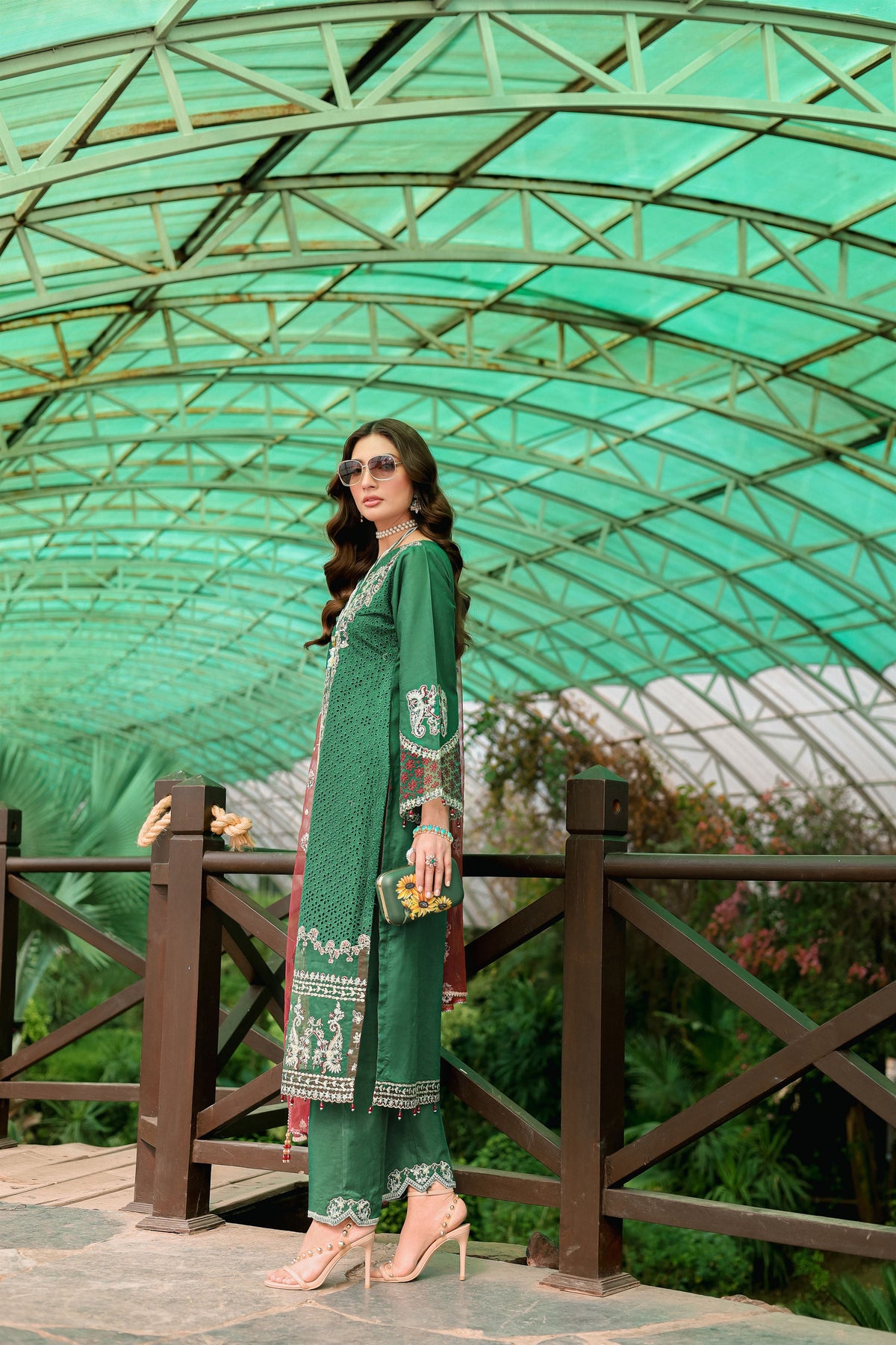 AL-809 - Sherry's wardrobe