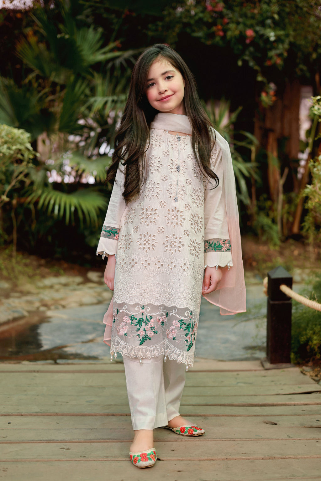 AL-806-Kids - Sherry's wardrobe