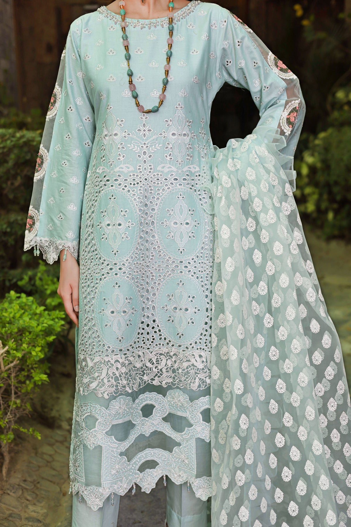 AL-805 - Sherry's wardrobe