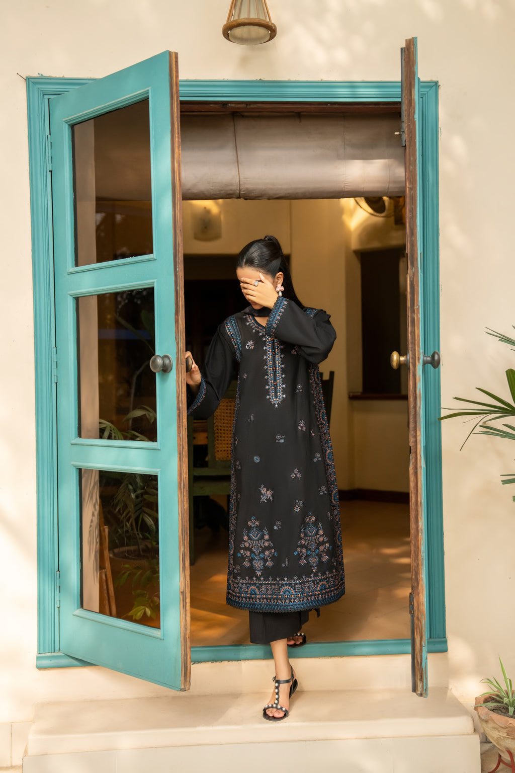 Casual Lite - Timeless black