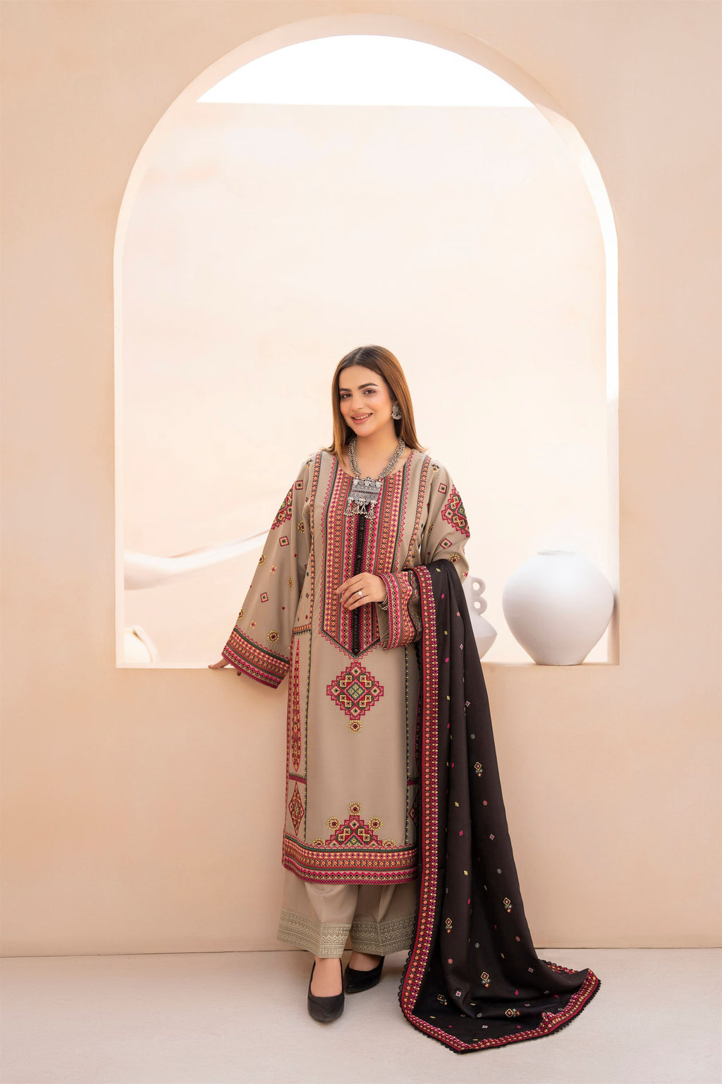 Karma Mishaal 1533 Light Oatmeal