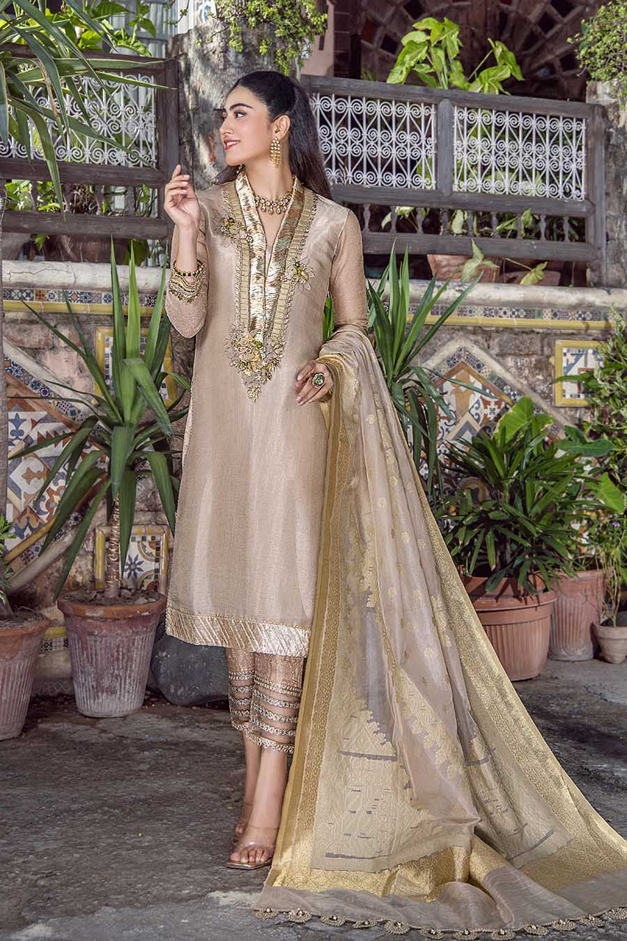 P-238 - Sherry's wardrobe