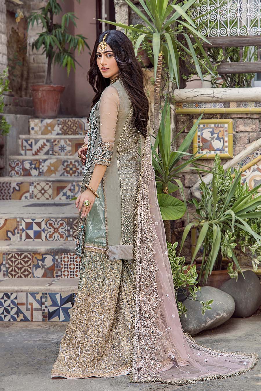 P-245 - Sherry's wardrobe