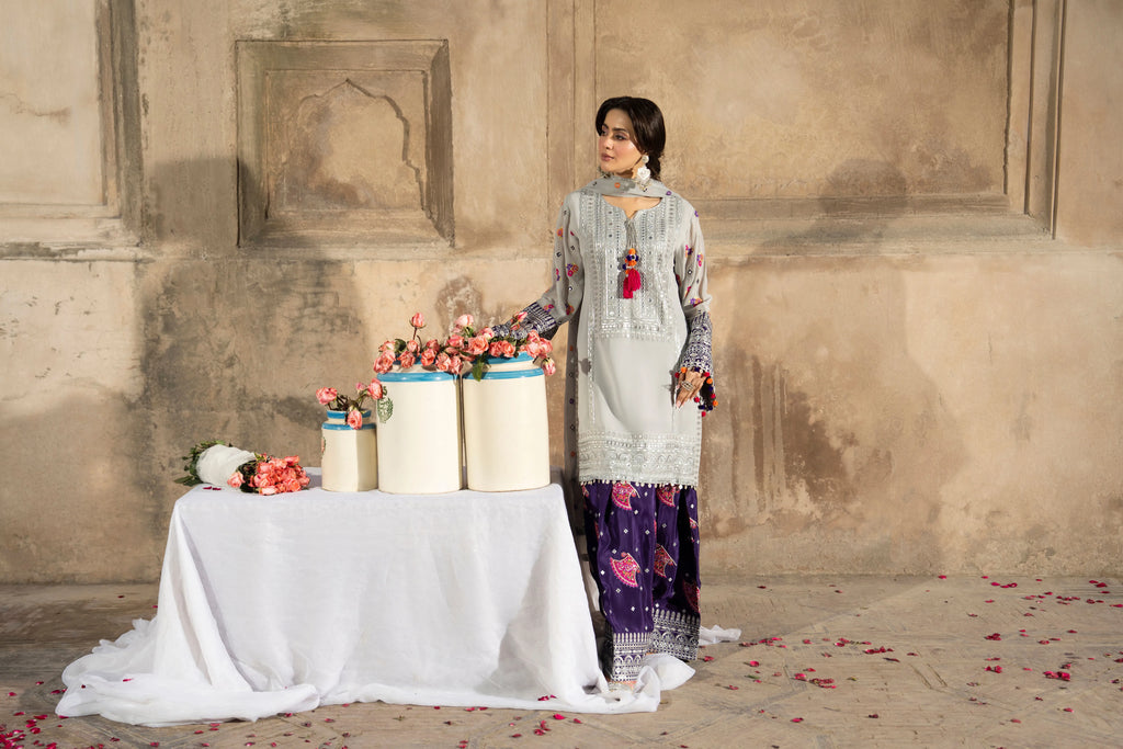 Karma - Saj Dhaj - F-526  Silver & Royal