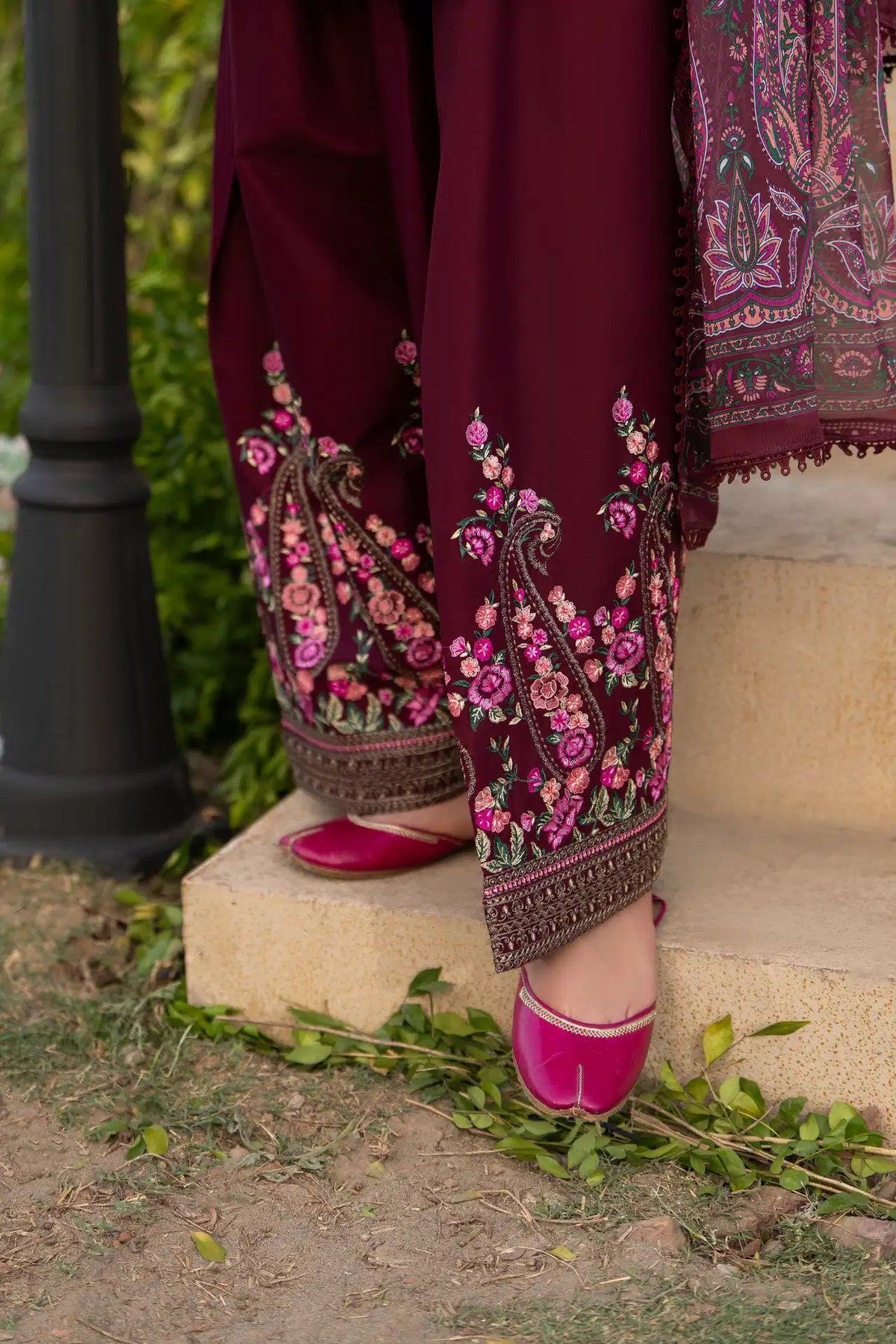 KC-1578 - Burgundy Wine