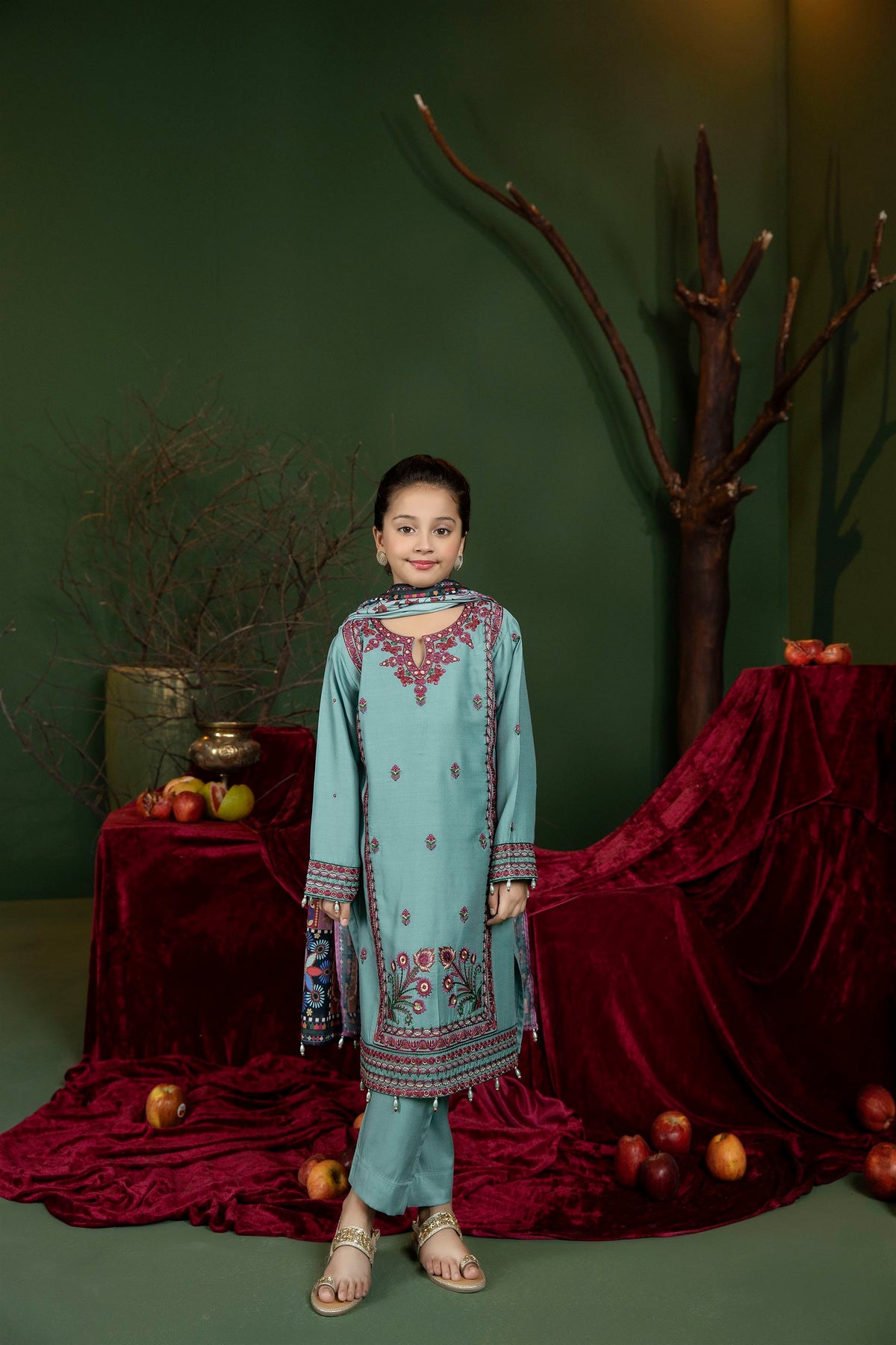 CTR-07 (Kids) - Sherry's wardrobe