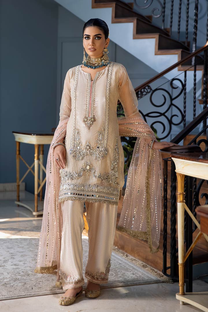 P-229 - Sherry's wardrobe