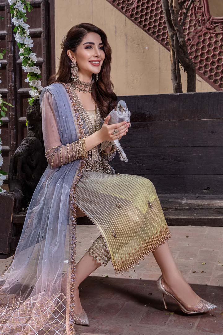 P-230 - Sherry's wardrobe